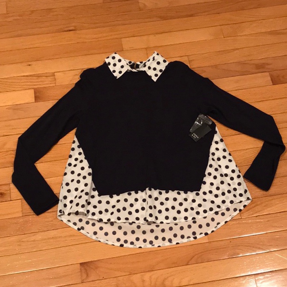 Crown & Ivy Swing Top NWT